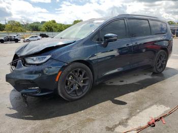  Salvage Chrysler Pacifica