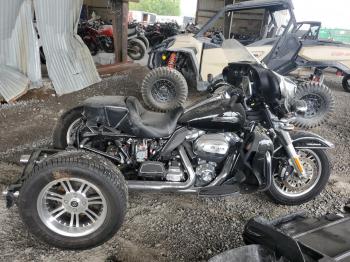  Salvage Harley-Davidson Fl