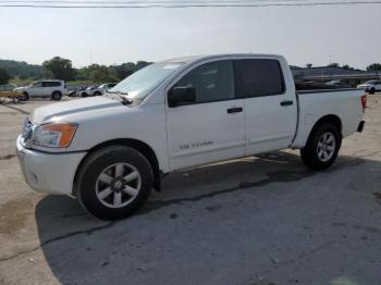  Salvage Nissan Titan