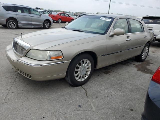  Salvage Lincoln Towncar