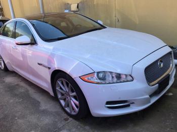  Salvage Jaguar XJ