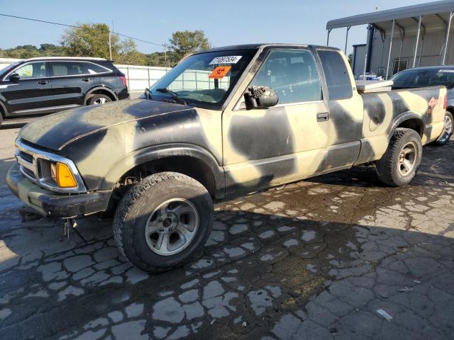  Salvage Chevrolet S-10