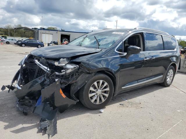  Salvage Chrysler Pacifica