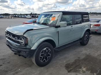  Salvage Ford Bronco