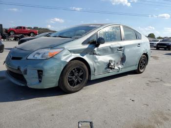  Salvage Toyota Prius