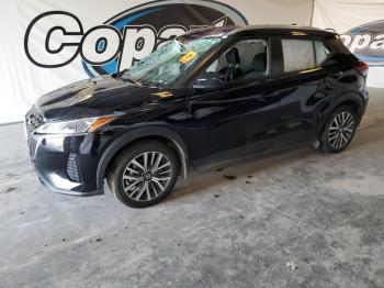  Salvage Nissan Kicks