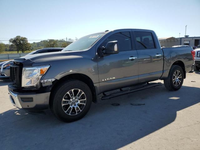  Salvage Nissan Titan