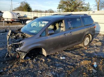  Salvage Toyota Sienna