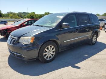  Salvage Chrysler Minivan