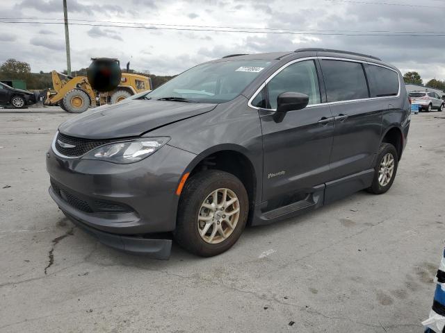  Salvage Chrysler Minivan