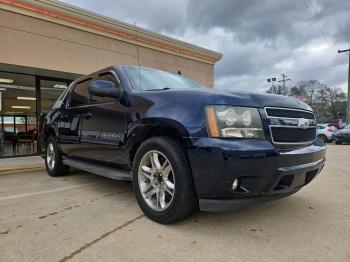  Salvage Chevrolet Avalanche