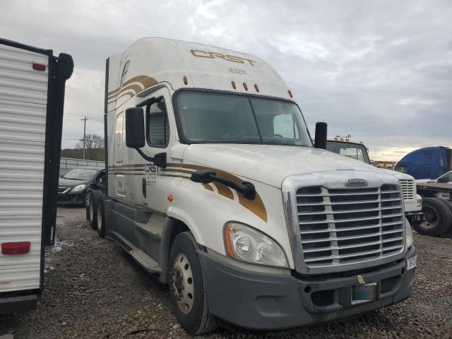  Salvage Freightliner Cascadia 1