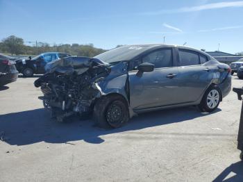  Salvage Nissan Versa