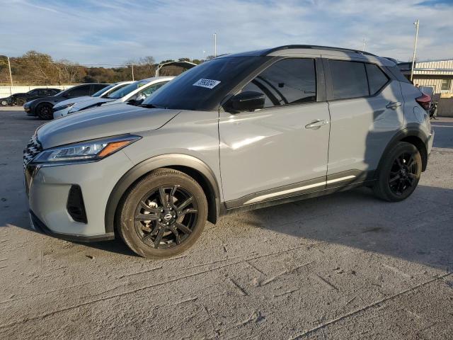  Salvage Nissan Kicks