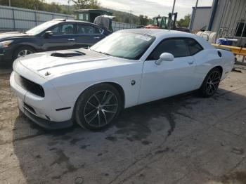  Salvage Dodge Challenger