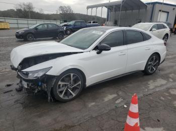  Salvage Hyundai SONATA