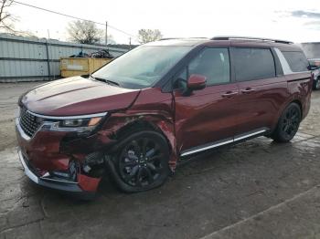  Salvage Kia Carnival