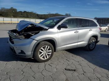  Salvage Toyota Highlander