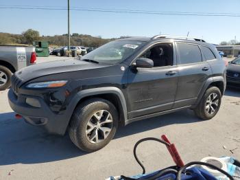  Salvage Jeep Cherokee