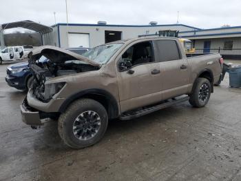  Salvage Nissan Titan