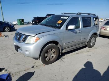  Salvage Nissan Pathfinder