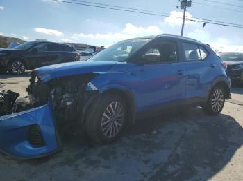  Salvage Nissan Kicks