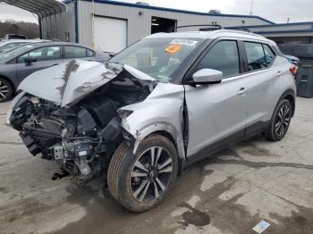  Salvage Nissan Kicks