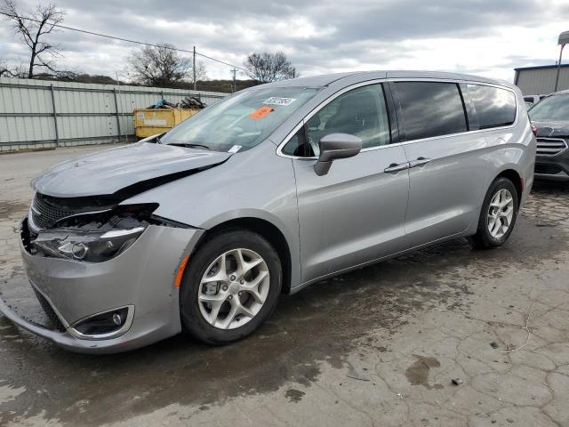  Salvage Chrysler Pacifica