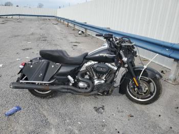  Salvage Harley-Davidson Fl