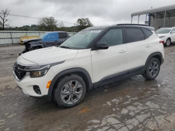  Salvage Kia Seltos