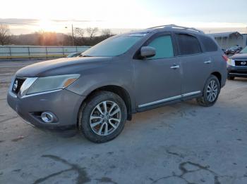  Salvage Nissan Pathfinder