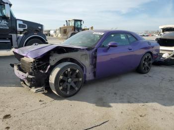  Salvage Dodge Challenger