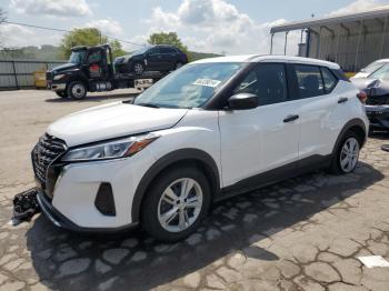  Salvage Nissan Kicks