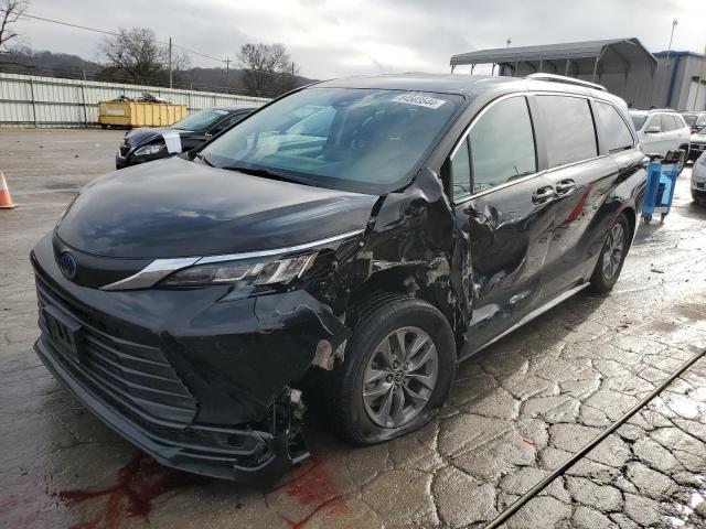  Salvage Toyota Sienna