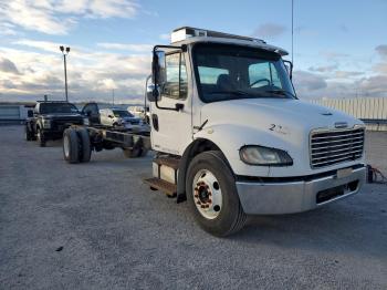  Salvage Freightliner M2 106 Med