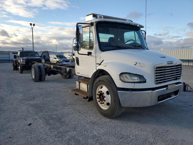  Salvage Freightliner M2 106 Med