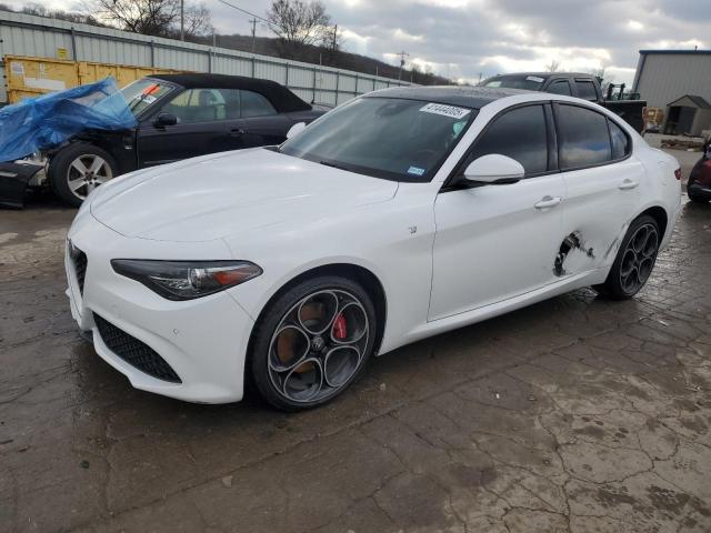  Salvage Alfa Romeo Giulia Sup