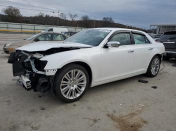  Salvage Chrysler 300