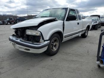  Salvage Chevrolet S-10