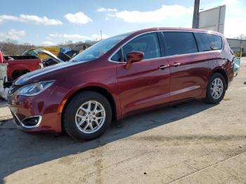  Salvage Chrysler Pacifica