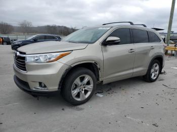  Salvage Toyota Highlander