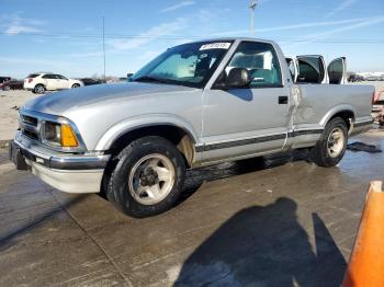  Salvage Chevrolet S-10