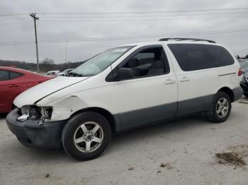  Salvage Toyota Sienna