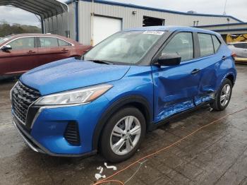  Salvage Nissan Kicks