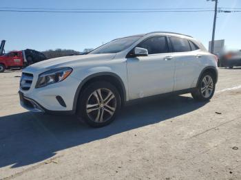  Salvage Mercedes-Benz GLA