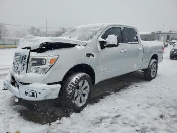  Salvage Nissan Titan