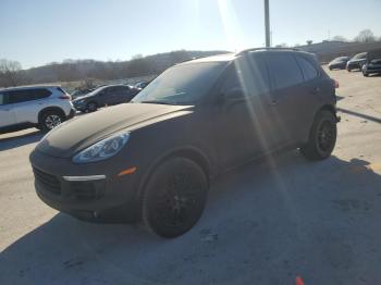  Salvage Porsche Cayenne