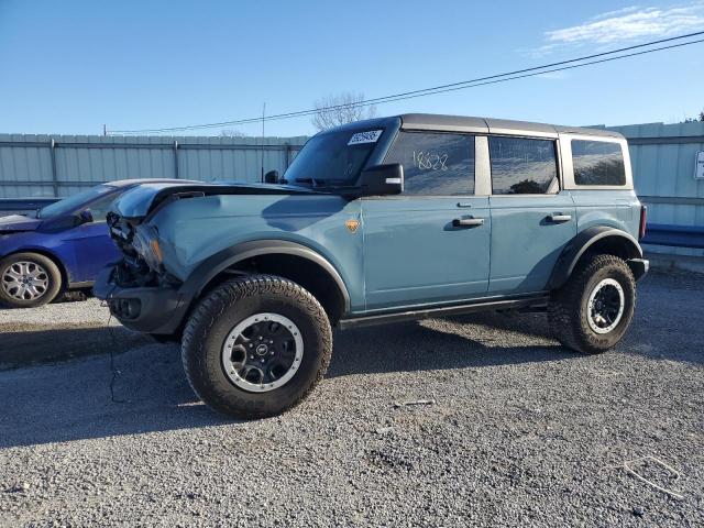  Salvage Ford Bronco