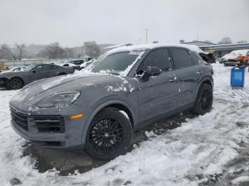  Salvage Porsche Cayenne