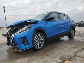  Salvage Nissan Kicks